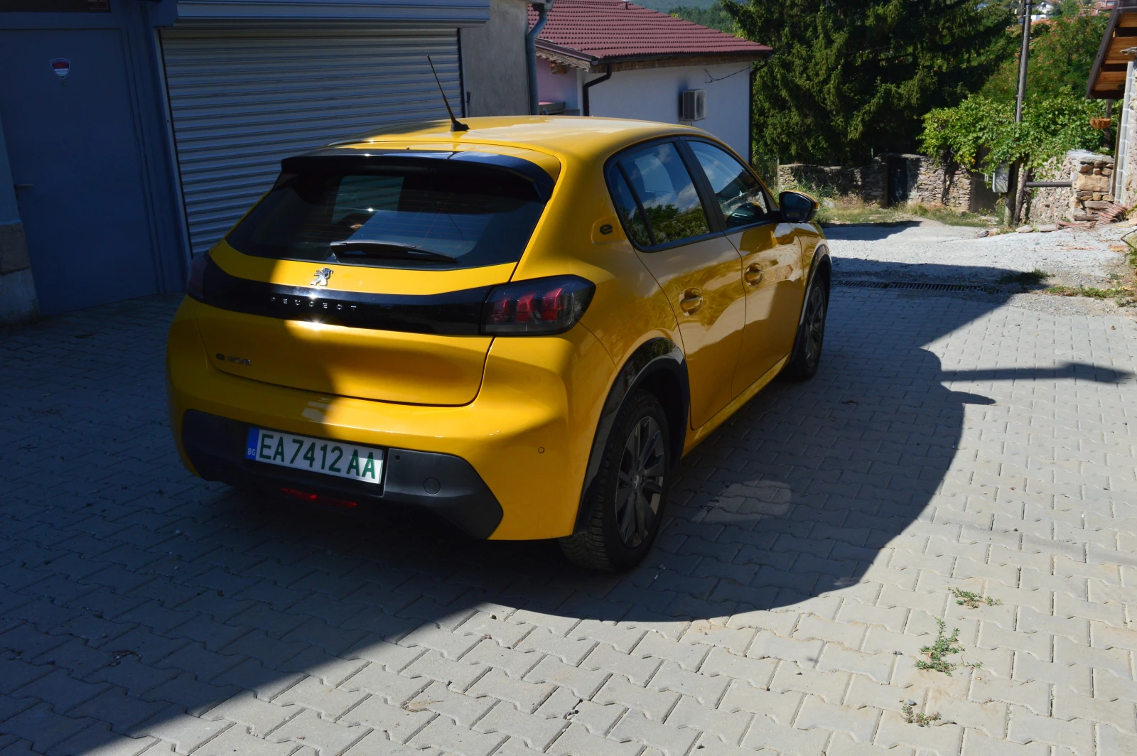Peugeot 208 НОВА БАТЕРИЯ, снимка 6 - Автомобили и джипове - 56151661