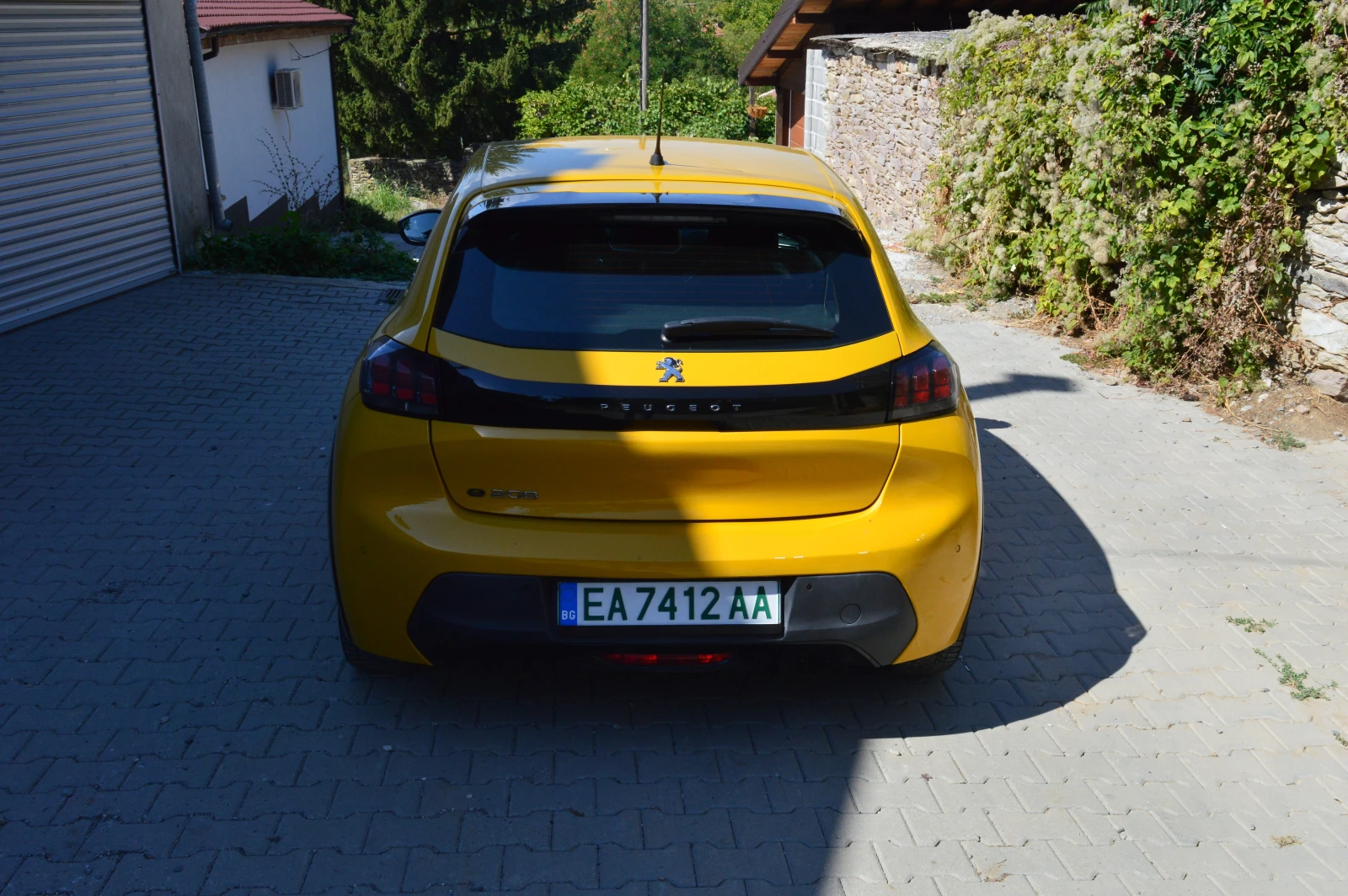 Peugeot 208 НОВА БАТЕРИЯ, снимка 5 - Автомобили и джипове - 56151661