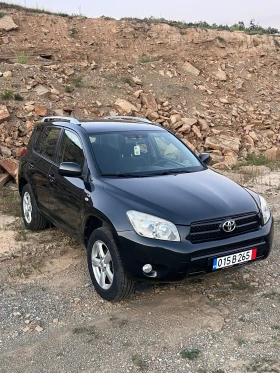 Toyota Rav4 2.2- D4D* 4х4* ИТАЛИЯ* #СЕРВИЗНА ИСТОРИЯ, снимка 6