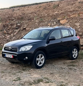 Toyota Rav4 2.2- D4D* 4х4* ИТАЛИЯ* #СЕРВИЗНА ИСТОРИЯ, снимка 1