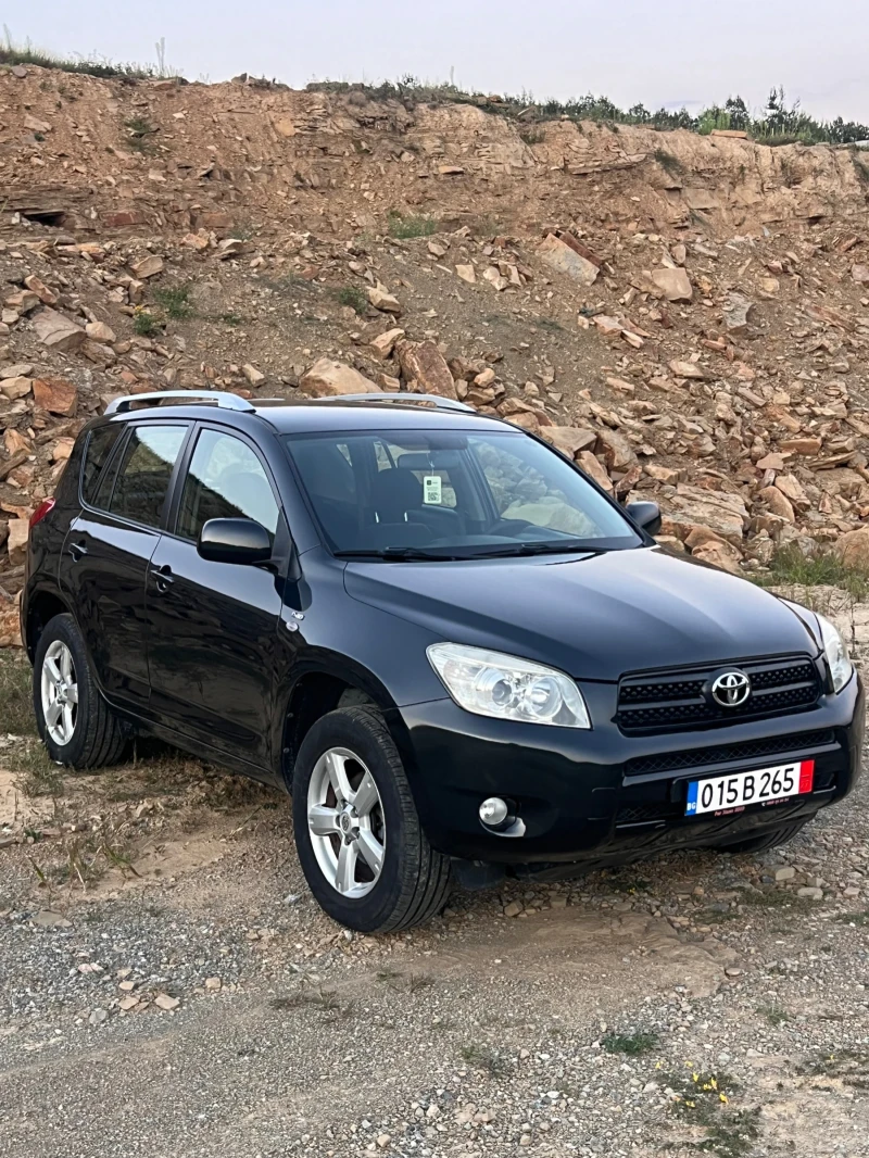 Toyota Rav4 2.2- D4D* 4х4* ИТАЛИЯ* #СЕРВИЗНА ИСТОРИЯ, снимка 4 - Автомобили и джипове - 47004955