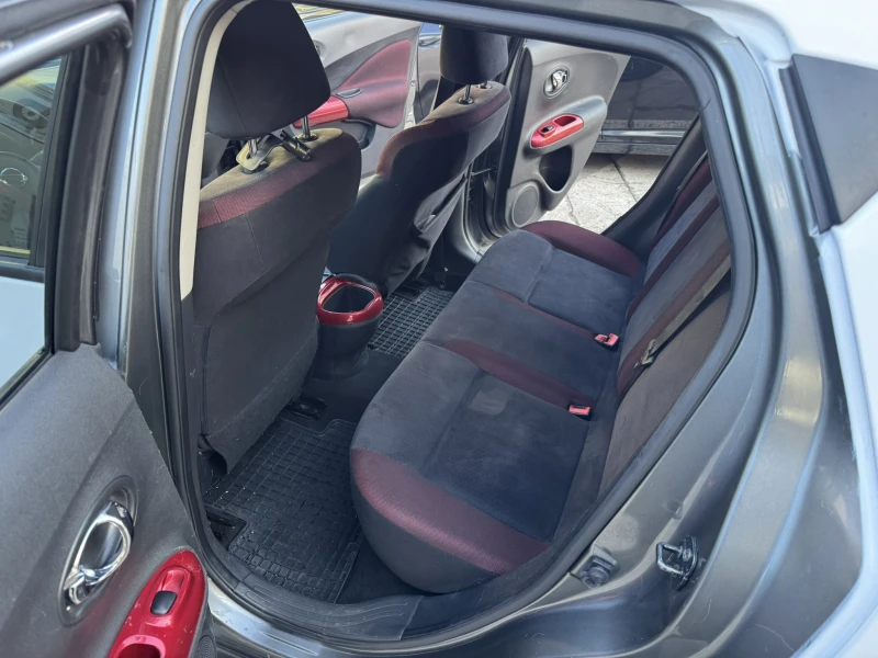 Nissan Juke 1.6i, снимка 8 - Автомобили и джипове - 49373142