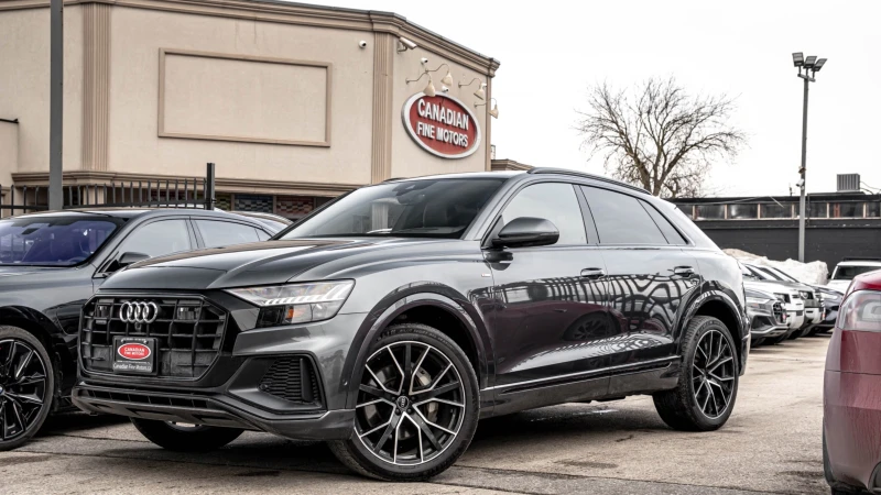 Audi Q8 * TECHNIK* * S-Line * *  AвтоКредит * (ЦЕНА ДО БГ), снимка 1 - Автомобили и джипове - 49585863