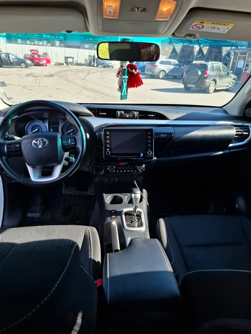 Toyota Hilux, снимка 11 - Автомобили и джипове - 52664218