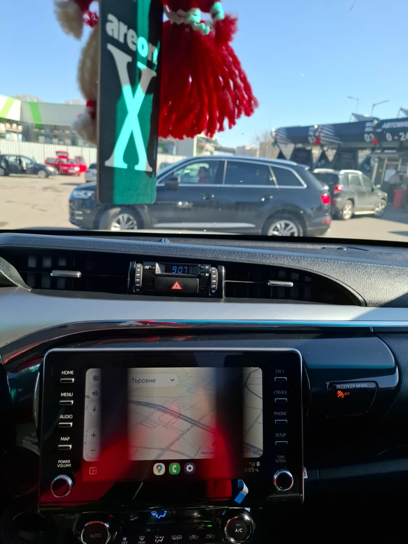 Toyota Hilux, снимка 17 - Автомобили и джипове - 52664218