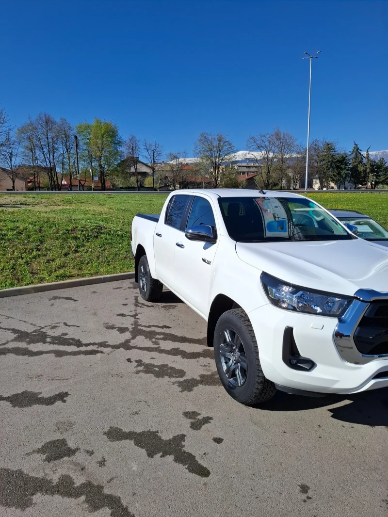 Toyota Hilux, снимка 3 - Автомобили и джипове - 52664218