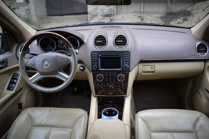 Mercedes-Benz GL 550, снимка 12 - Автомобили и джипове - 52873732