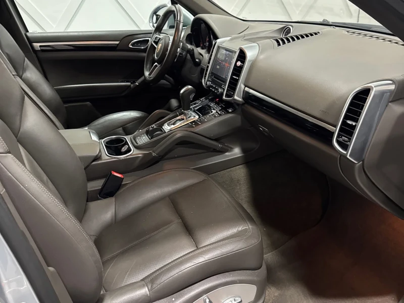 Porsche Cayenne 3.6 300к.с. РЕГИСТРИРАН, снимка 8 - Автомобили и джипове - 53474736