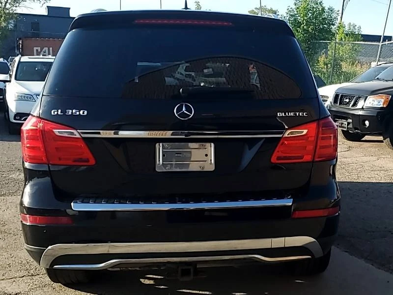 Mercedes-Benz GL 350 * BLUETEC * 7 МЕСТЕН * ЩОРИ * PANO * ПОДГРЕВ * КАМ, снимка 7 - Автомобили и джипове - 54834954