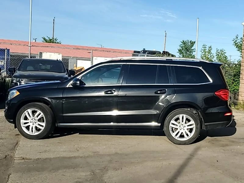Mercedes-Benz GL 350 * BLUETEC * 7 МЕСТЕН * ЩОРИ * PANO * ПОДГРЕВ * КАМ, снимка 6 - Автомобили и джипове - 54834954