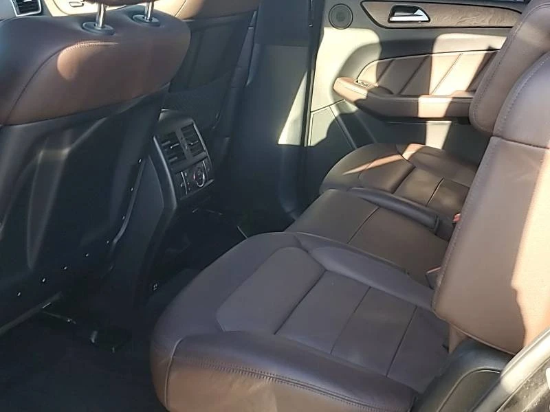 Mercedes-Benz GL 350 * BLUETEC * 7 МЕСТЕН * ЩОРИ * PANO * ПОДГРЕВ * КАМ, снимка 12 - Автомобили и джипове - 54834954