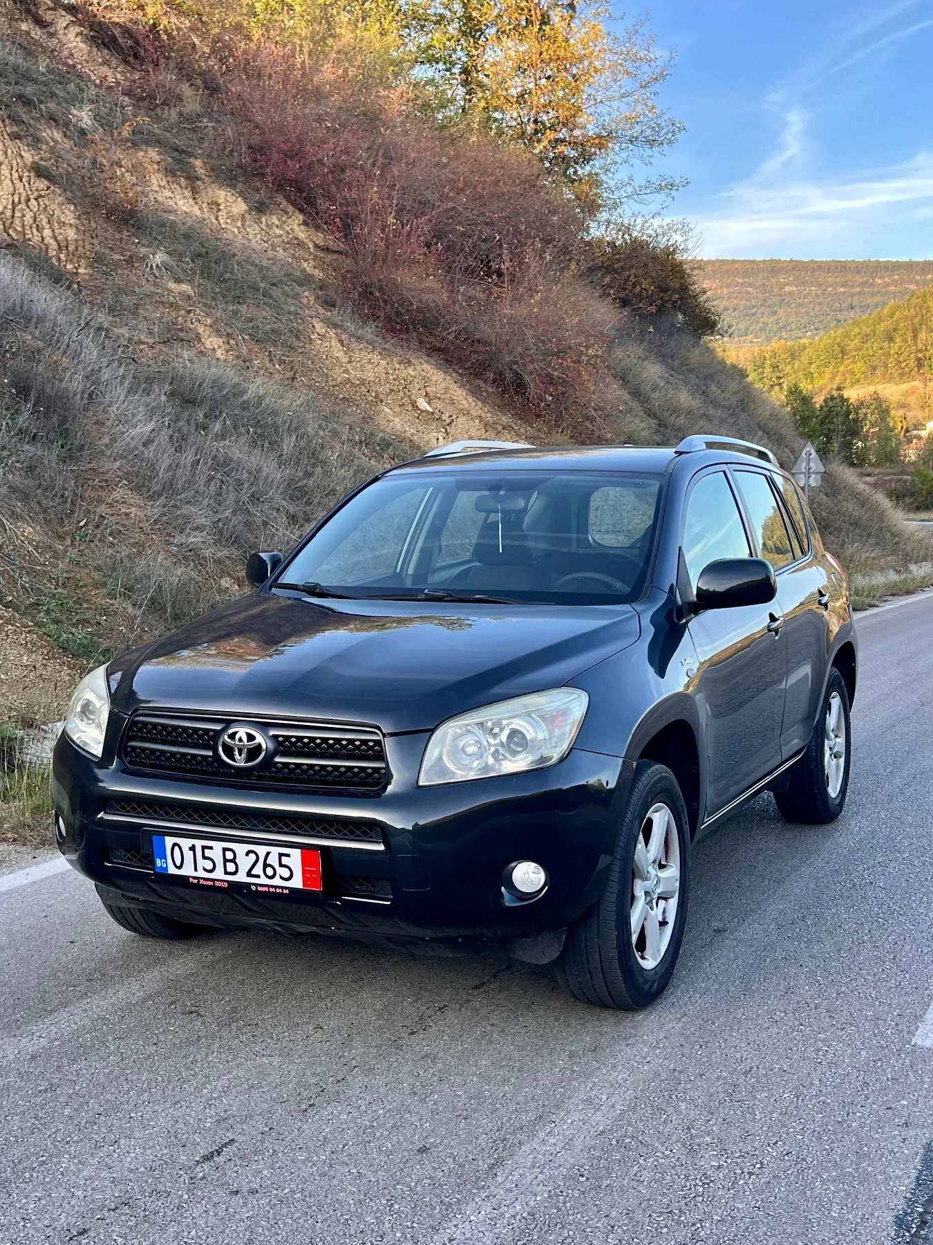 Toyota Rav4 2.2- D4D* 4х4* ИТАЛИЯ* #СЕРВИЗНА ИСТОРИЯ - изображение 3