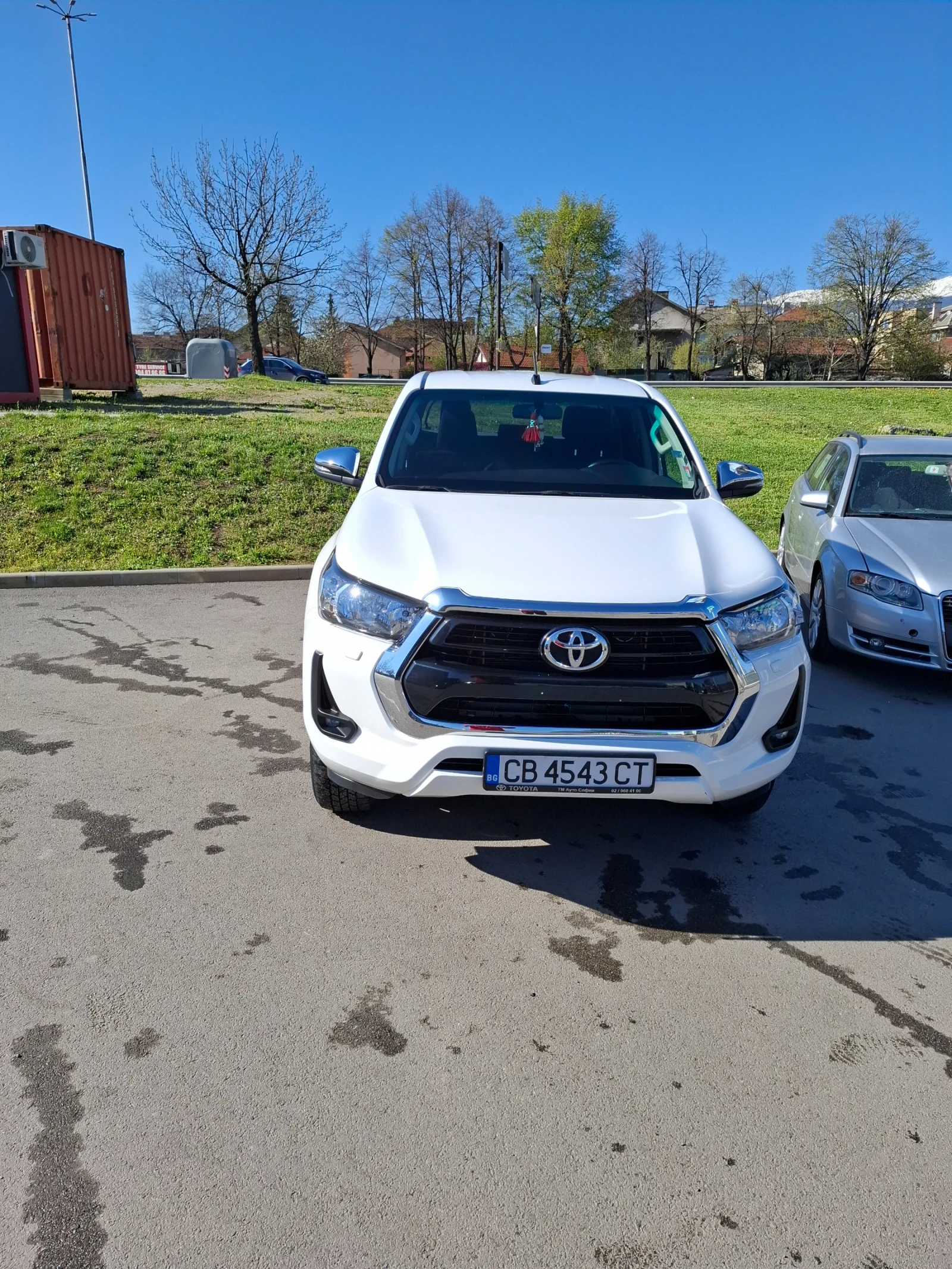 Toyota Hilux  - изображение 2