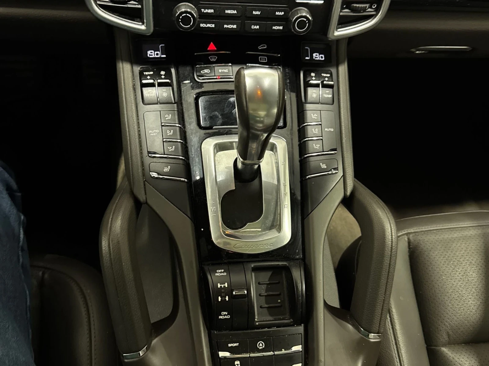 Porsche Cayenne 3.6 300к.с. РЕГИСТРИРАН - изображение 10