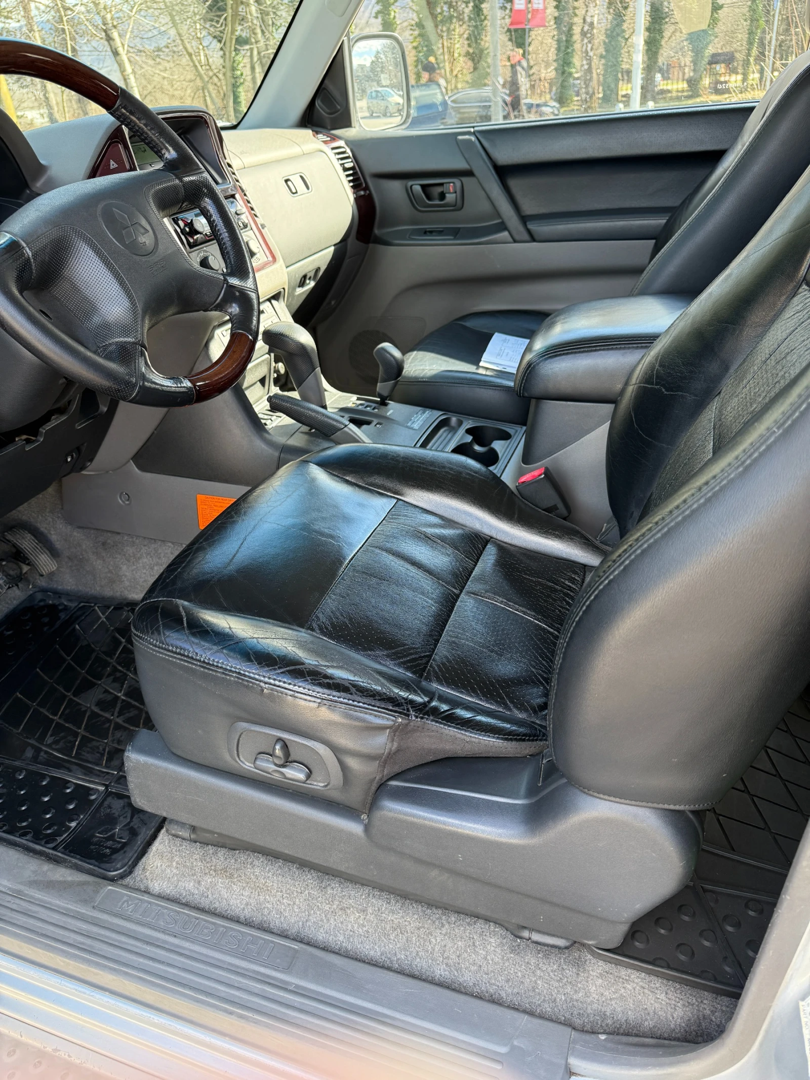 Mitsubishi Pajero 3.5 GDI ГАЗ - изображение 9