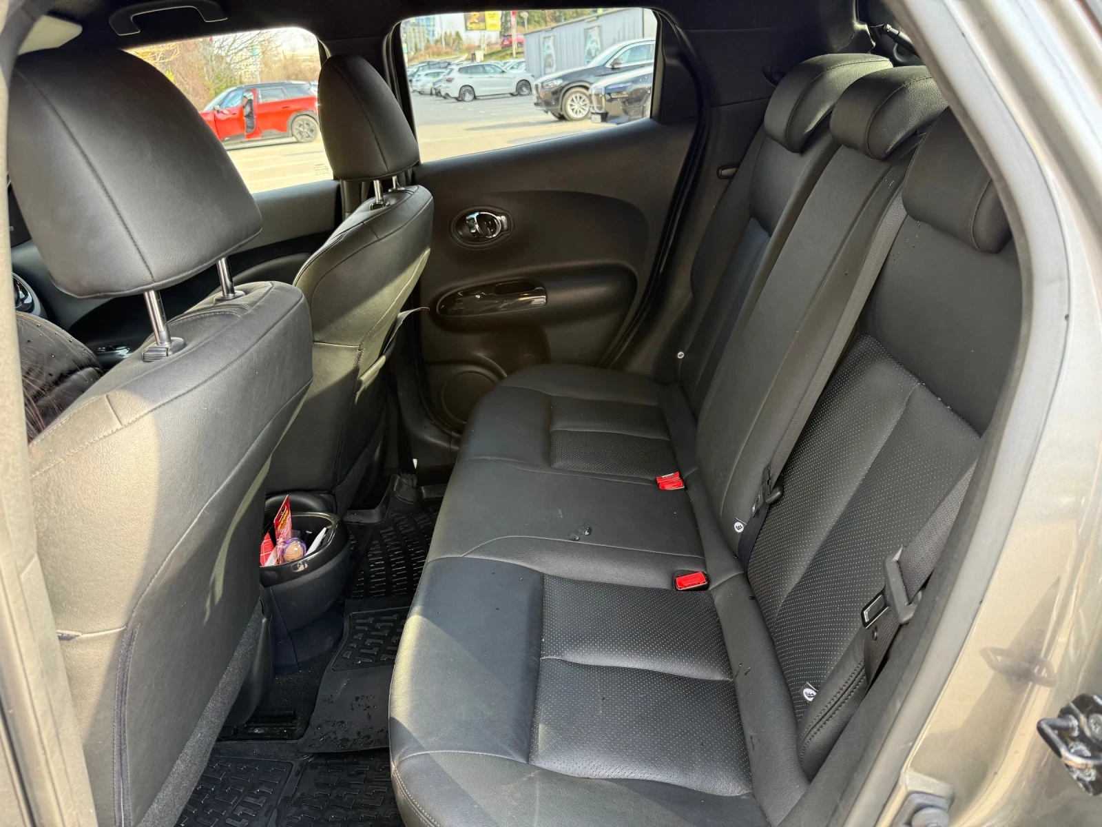 Nissan Juke Tekna 1.6 DIG-T (190кс), снимка 9 - Автомобили и джипове - 53768131