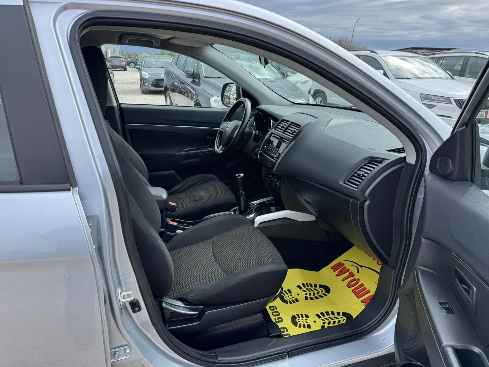 Mitsubishi ASX 1.6I GAZ, снимка 14 - Автомобили и джипове - 54025996