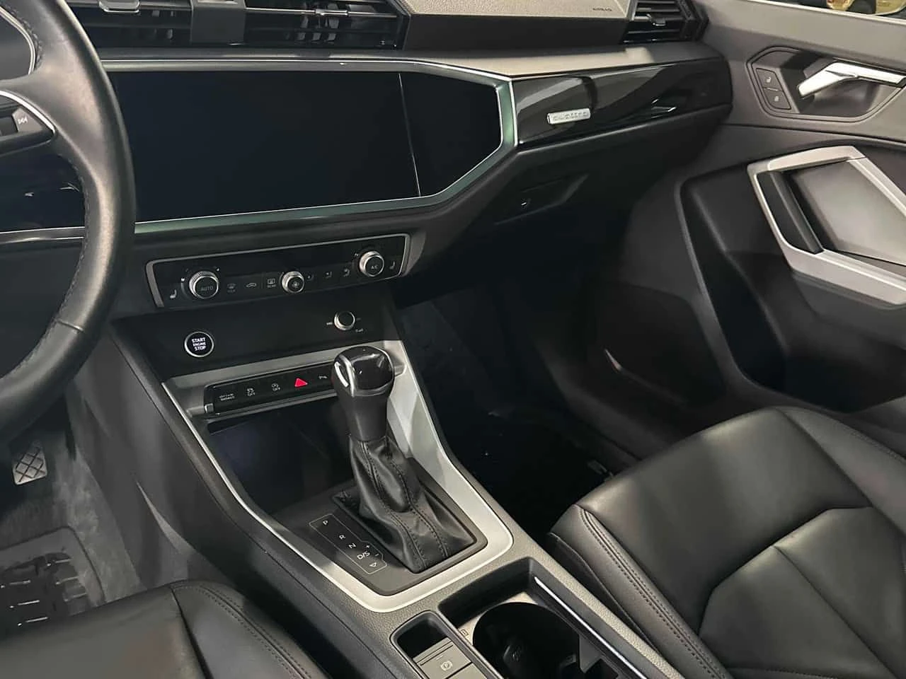 Audi Q3 Komfort  CARFAX | Mobile.bg � ����������� 9