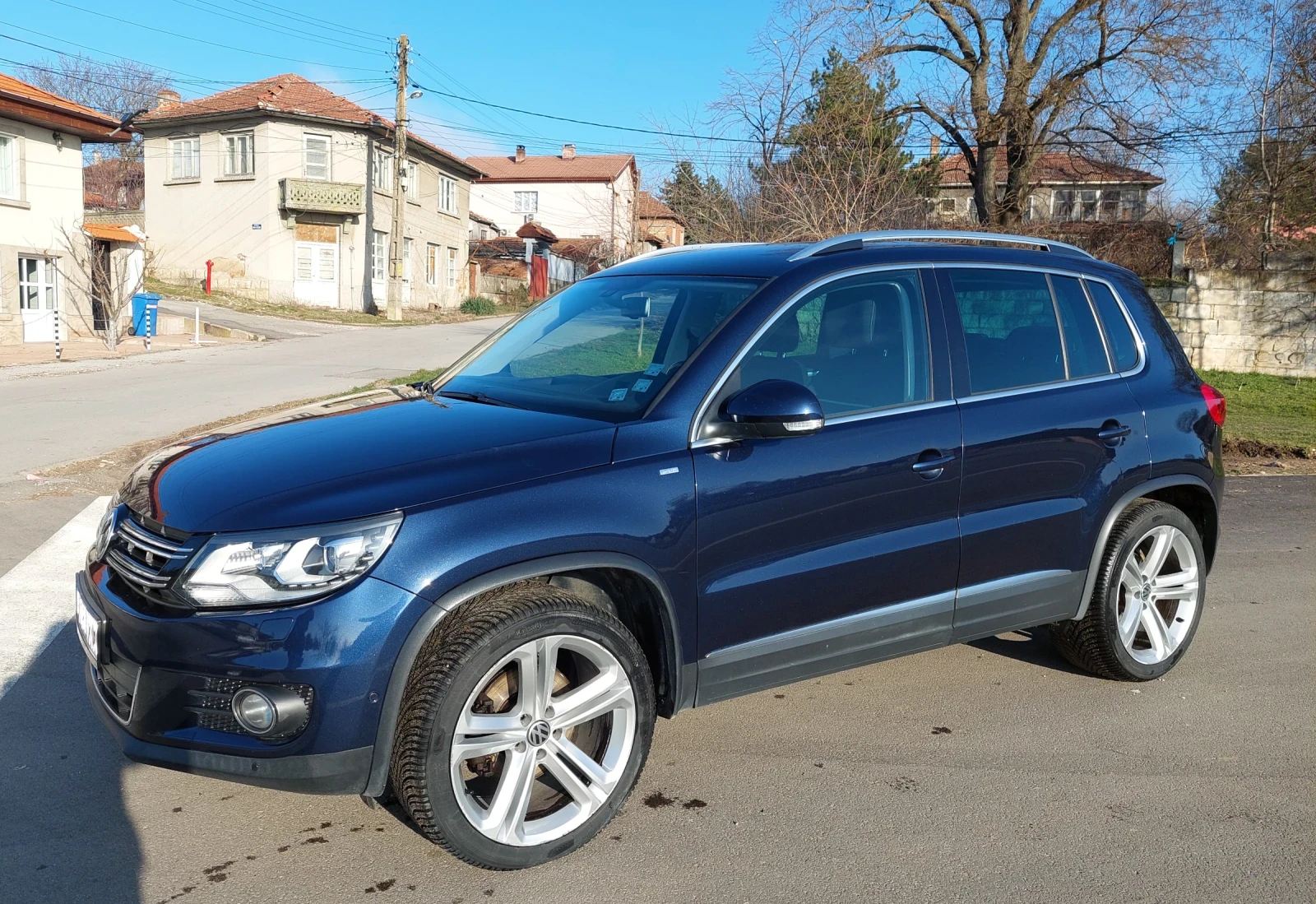 VW Tiguan  CUP/2.0 TDI/184к.с/4x4/AVTOMAT/19ц. НОВИ ГУМИ, снимка 5 - Автомобили и джипове - 54126406