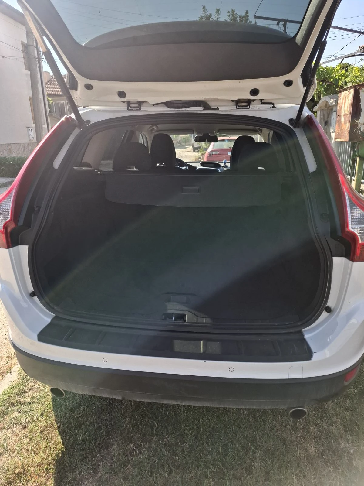 Volvo XC60, снимка 5 - Автомобили и джипове - 55741466