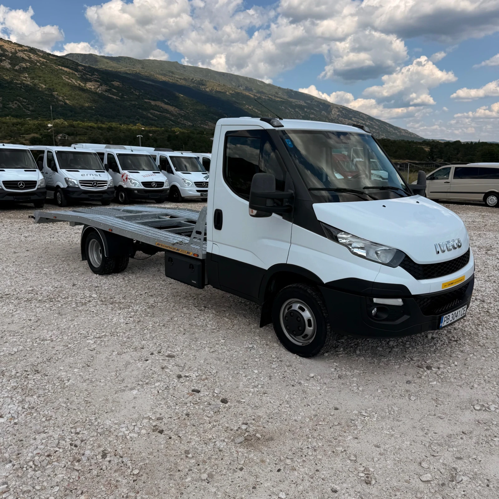 Iveco 35c15 Пътна-Помощ-3.5тона-Клима-Евро5, снимка 3 - Бусове и автобуси - 55176753