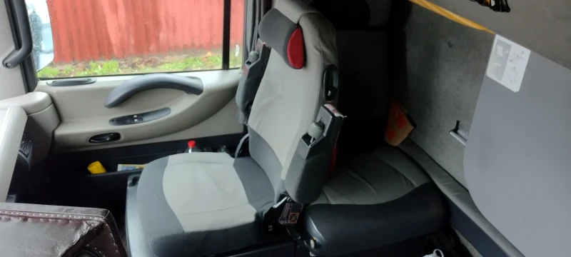 Renault Magnum Мега, снимка 8 - Камиони - 52662686