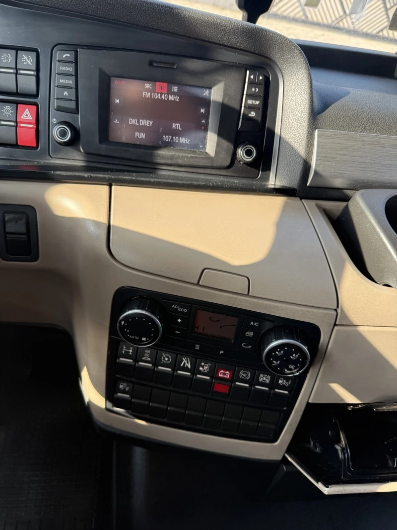 Man Tgx 18.500 MEGA, снимка 11 - Камиони - 52868562