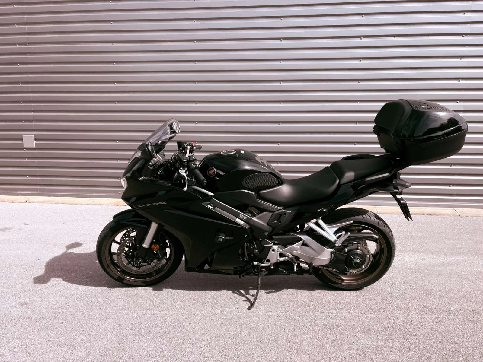 Honda Vfr 800FH, снимка 2 - Мотоциклети и мототехника - 56428758