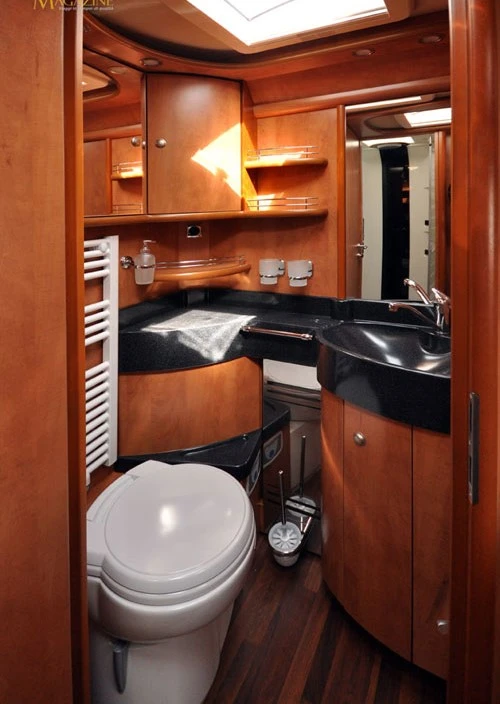 ������ Carthago Chic High Liner 59 Iveco | Mobile.bg � ����������� 12