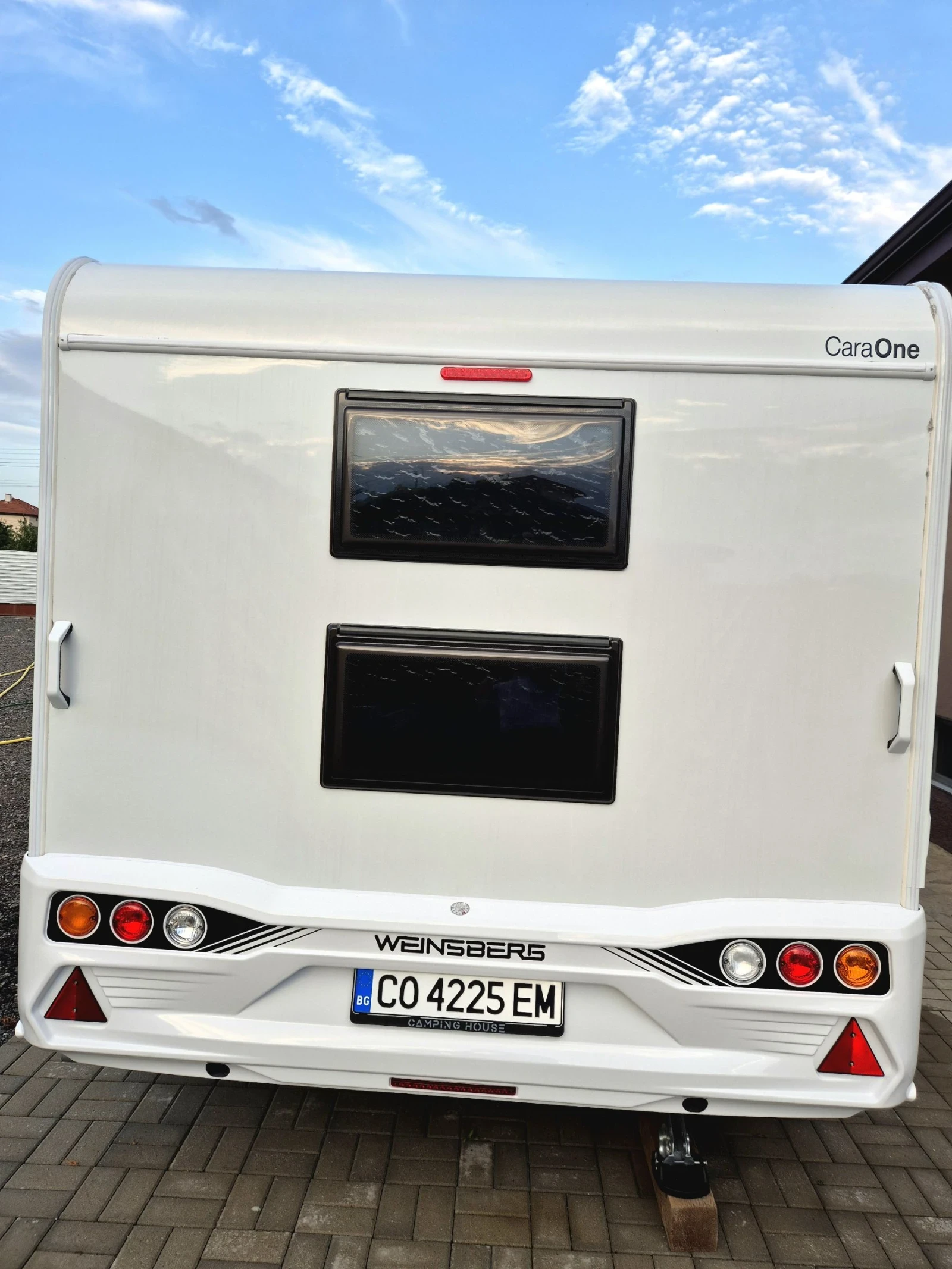 Каравана Weinsberg Caraone 500fdk , снимка 5 - Каравани и кемпери - 55450959