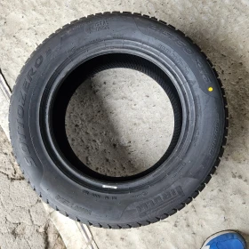 Гуми Зимни 215/60R16, снимка 5