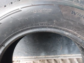 Гуми Зимни 215/65R17, снимка 5 - Гуми и джанти - 44892672