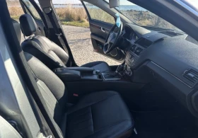 Mercedes-Benz C 300, снимка 7