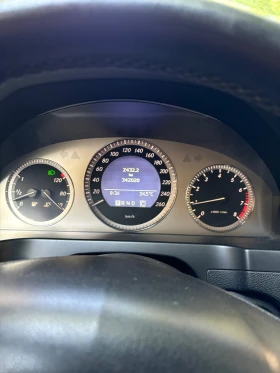 Mercedes-Benz C 200, снимка 11