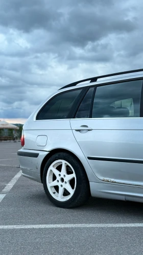    BMW 320 320i