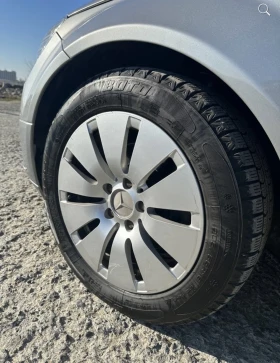 Mercedes-Benz C 300, снимка 9 - Автомобили и джипове - 53639288