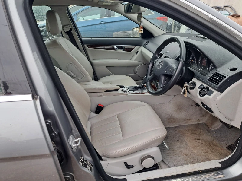 Mercedes-Benz C 250 250CDI, снимка 8 - Автомобили и джипове - 39483901