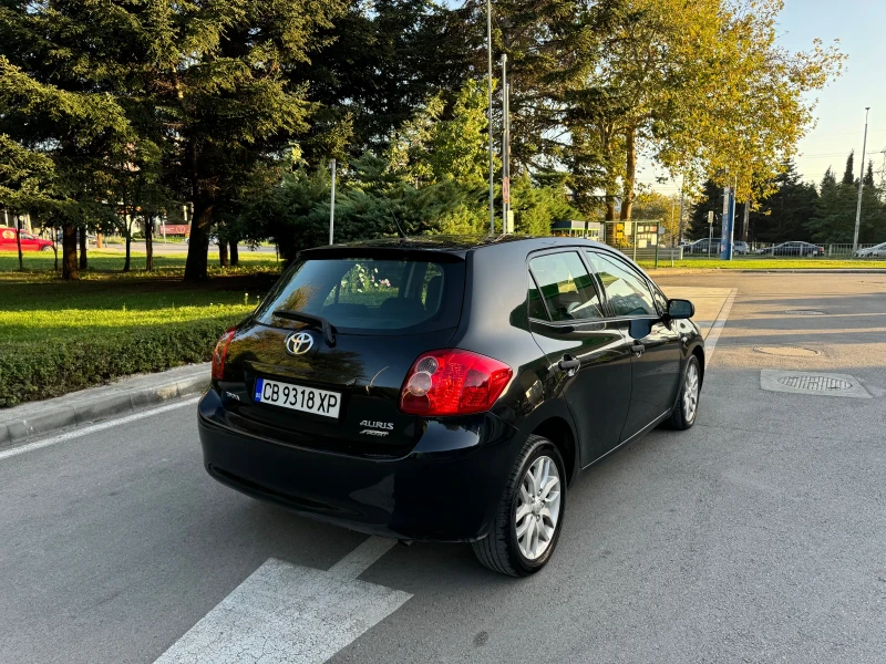 Toyota Auris 1.4 D4D, снимка 3 - Автомобили и джипове - 47480630