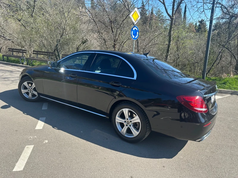 Mercedes-Benz E 200, снимка 4 - Автомобили и джипове - 49588778