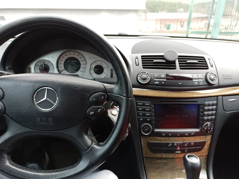 Mercedes-Benz E 320 EVO, снимка 8 - Автомобили и джипове - 52777549
