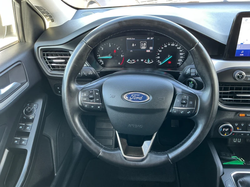 Ford Focus 1.5 TDCI, снимка 11 - Автомобили и джипове - 50404720