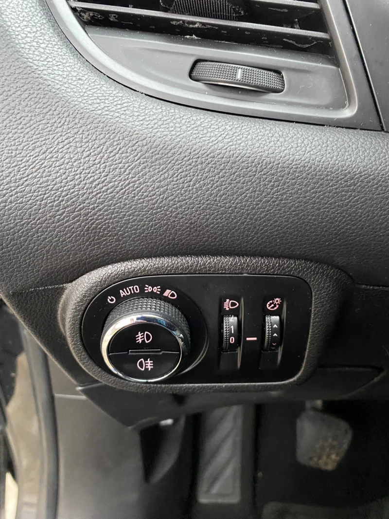 Opel Zafira, снимка 16 - Автомобили и джипове - 53274847