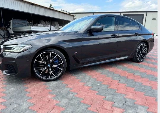 BMW 530 d xDrive M Sport, снимка 4 - Автомобили и джипове - 47044662