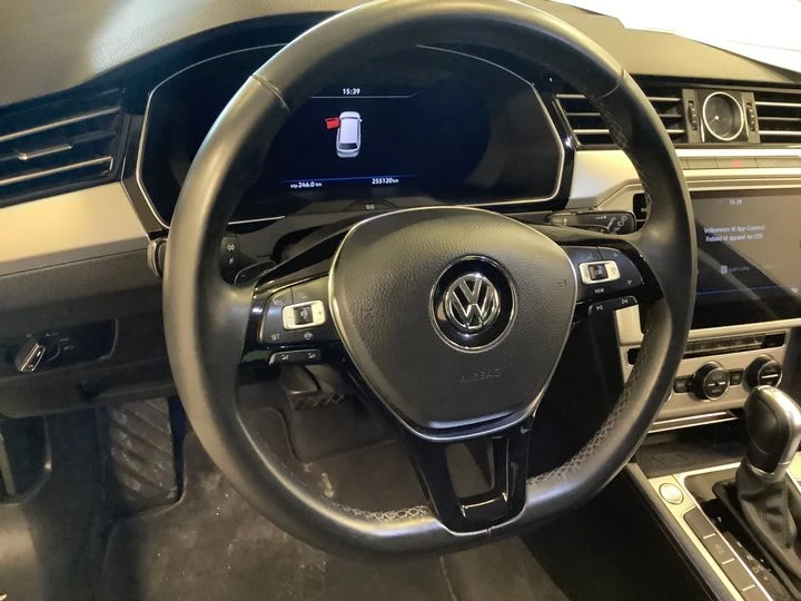 VW Passat Comfortline 1.5 TSI DSG 7 ДАНИЯ, снимка 5 - Автомобили и джипове - 53779868