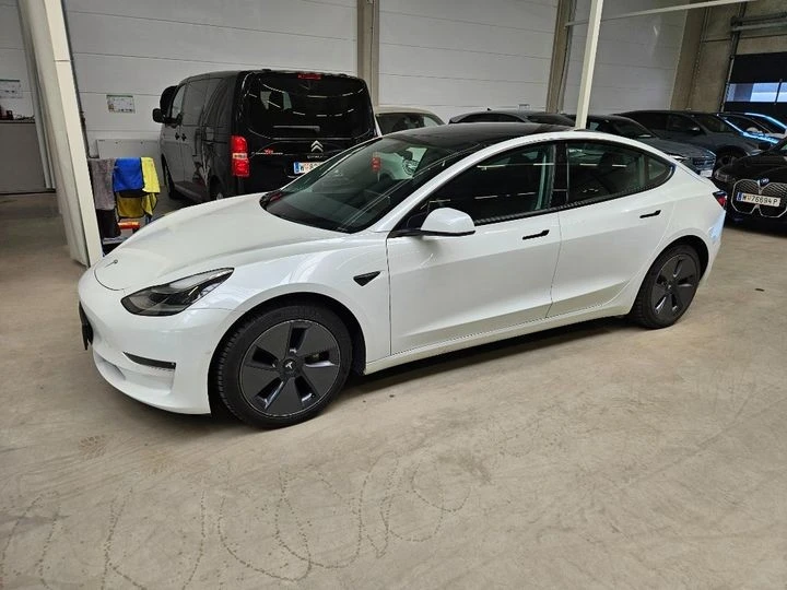 Tesla Model 3 Long Range Dual Motor