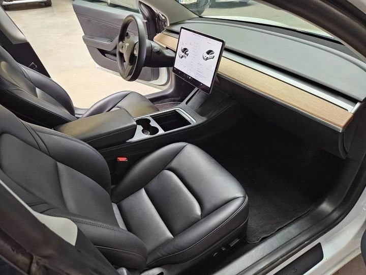 Tesla Model 3 Long Range Dual Motor, снимка 3 - Автомобили и джипове - 54428243