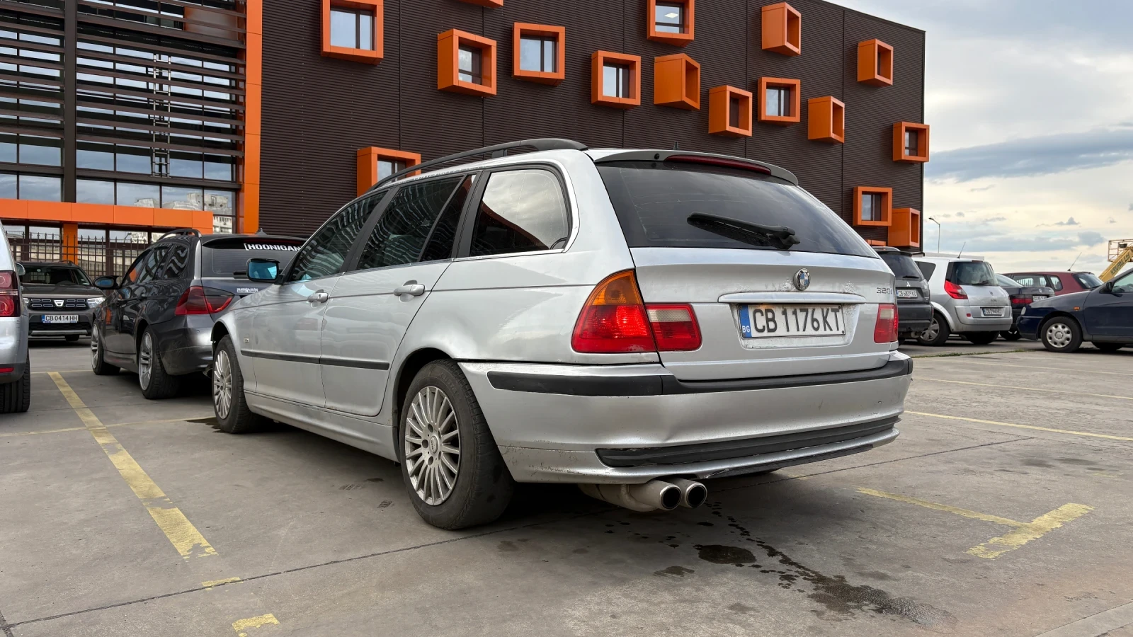 BMW 320 320i - изображение 7