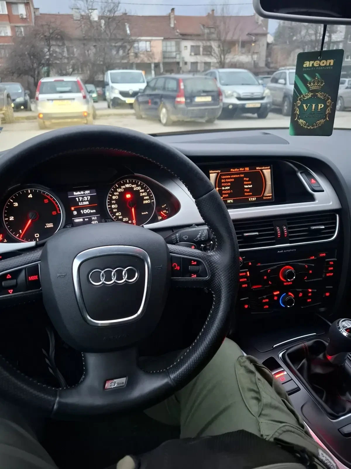 Audi A4 2.0 TDI quattro - изображение 6