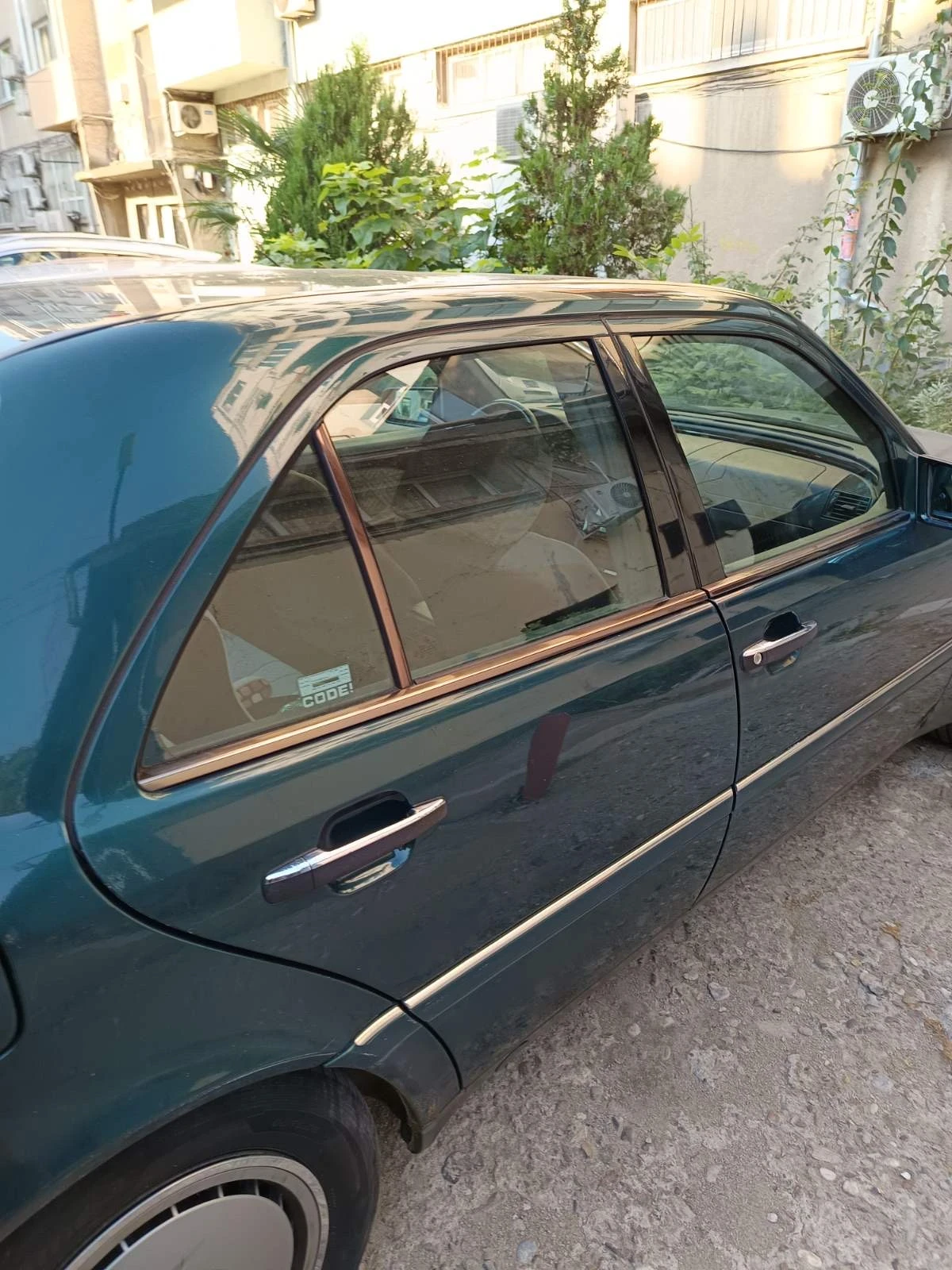 Mercedes-Benz C 180 Газ/бензин - изображение 3