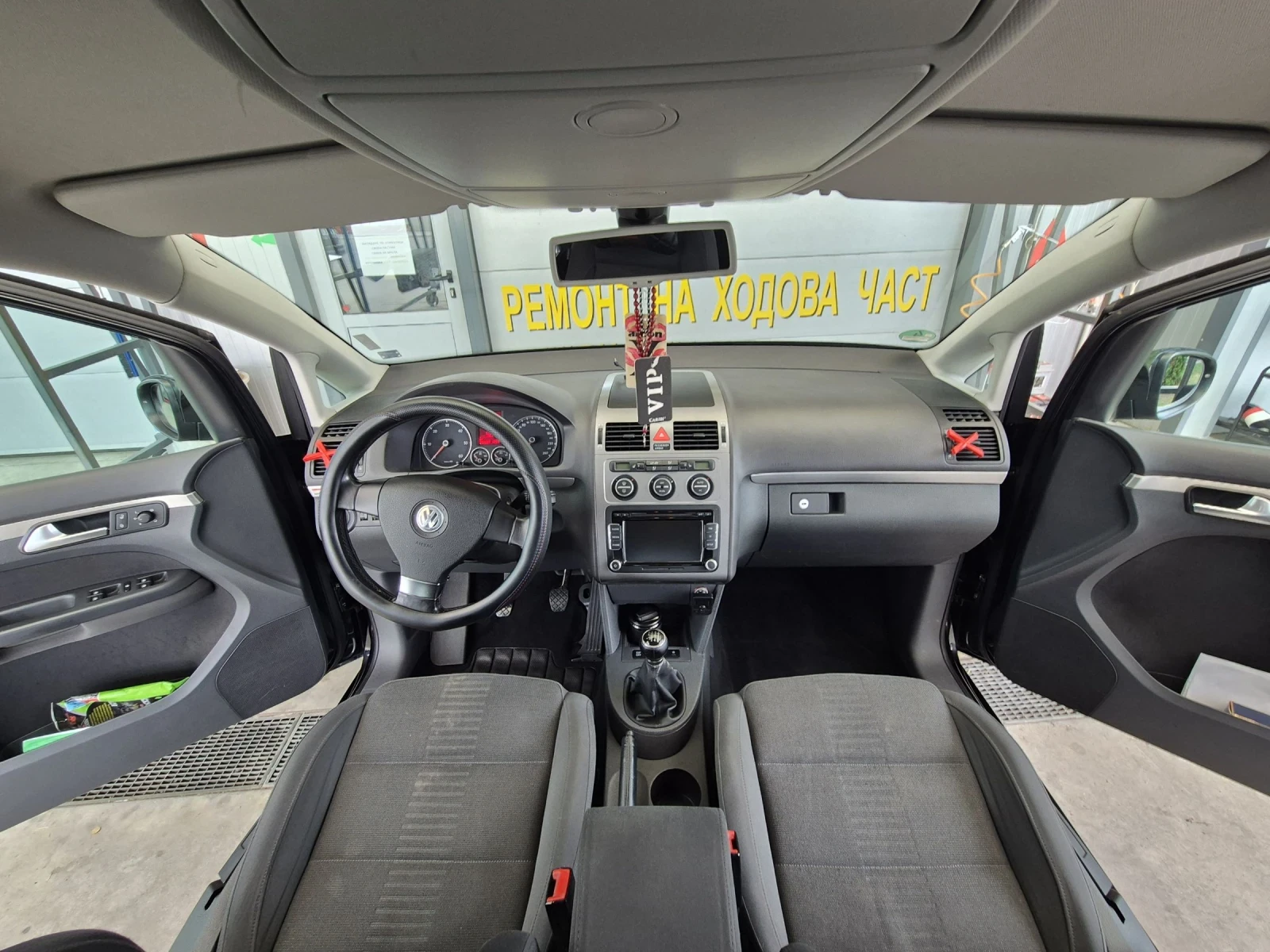 VW Touran 2.0TDI 170кс. Фейслифт  - изображение 9